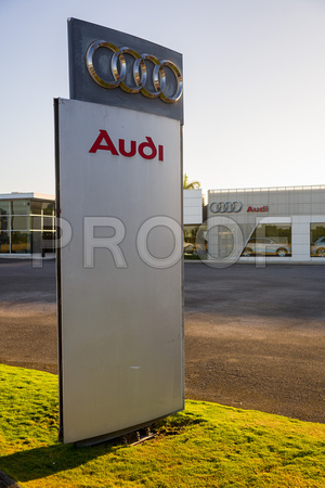 Audi-5