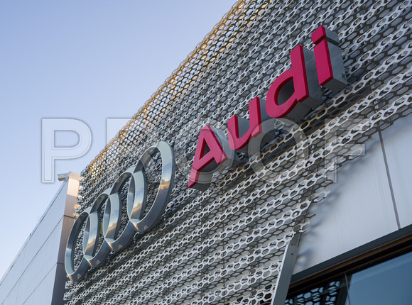 Audi-3